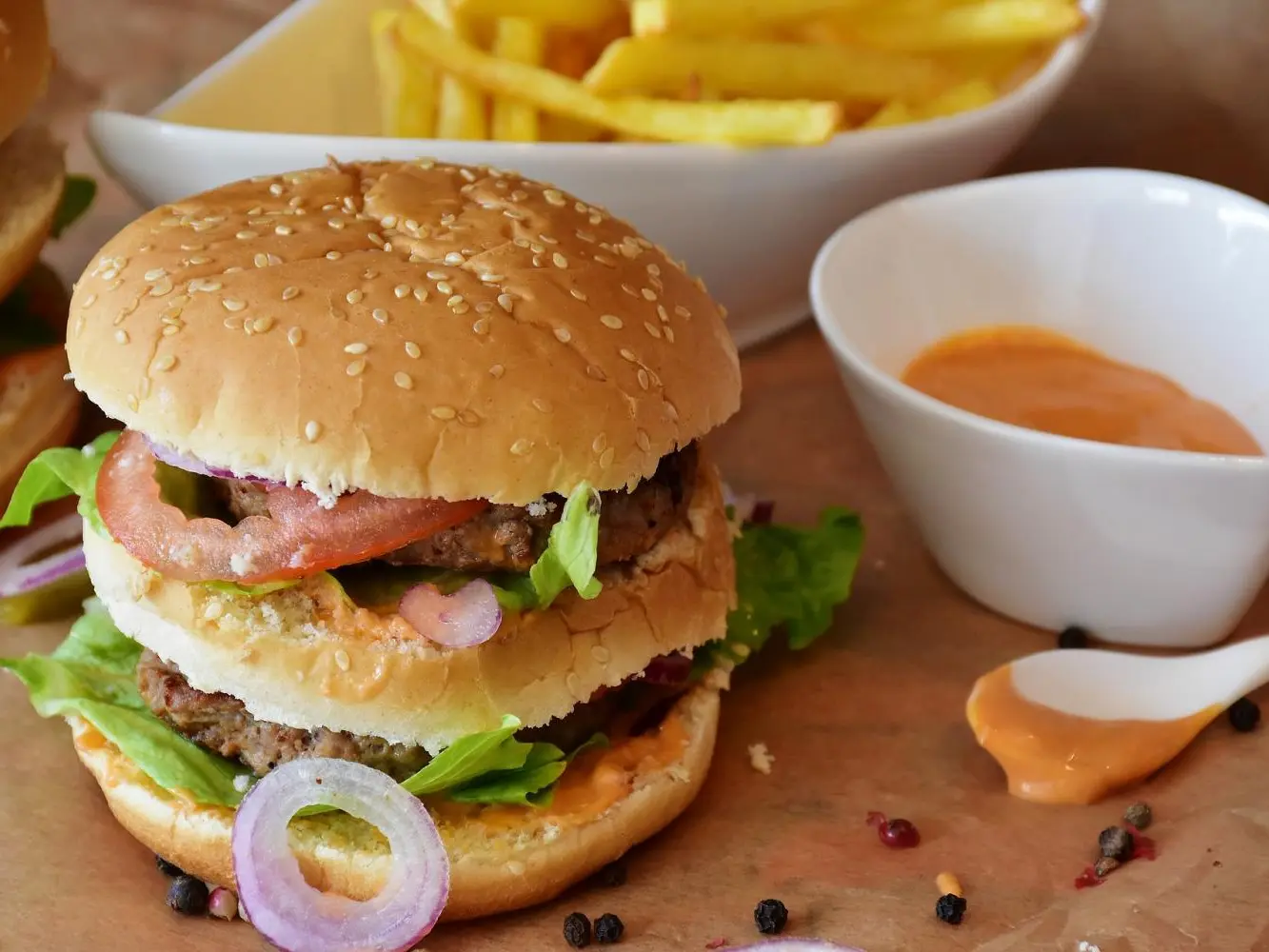 burger-gbb946e467_1920 (1)