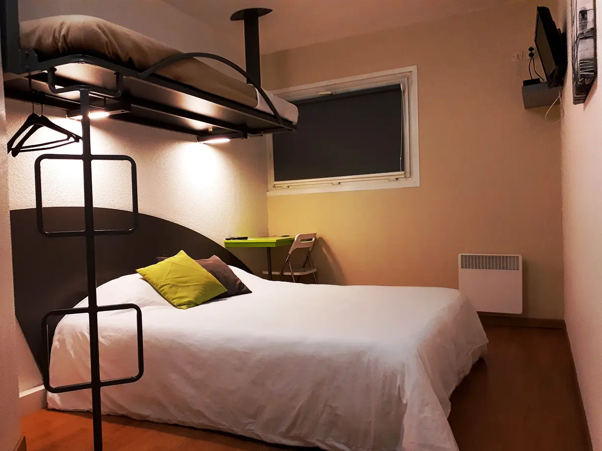 Chambre, Good Night Hotel