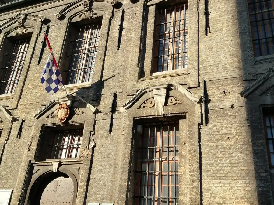 entree façade musee mont de piete bergues - EQ
