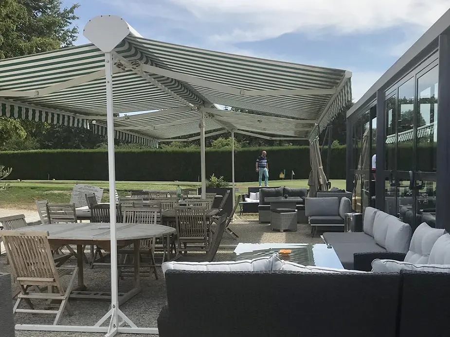 Le Fairway terrasse < Menneville < Aisne < Picardie