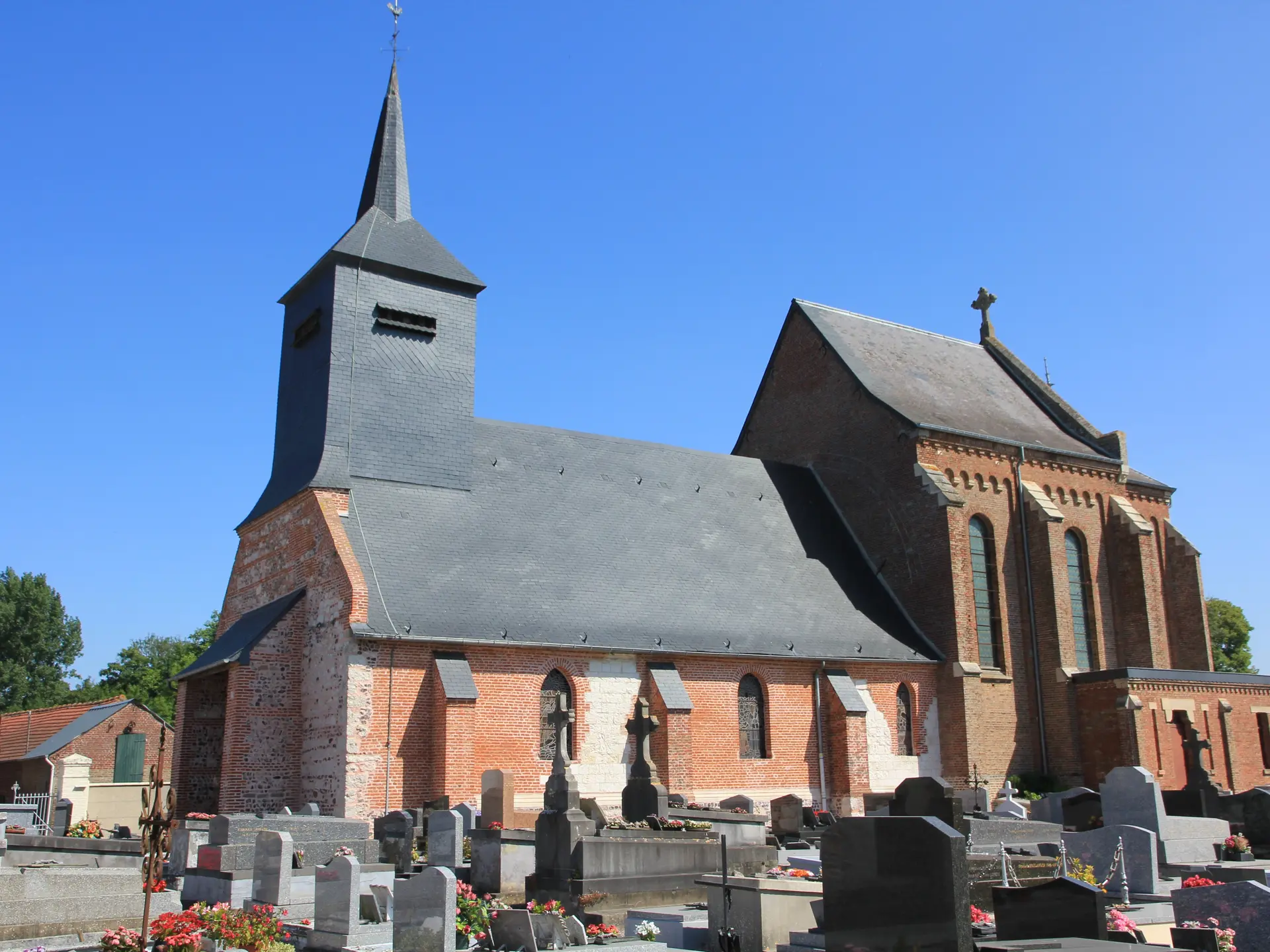 EGLISE DE LA NATIVITÉ DE LA SAINTE VIERGE 1