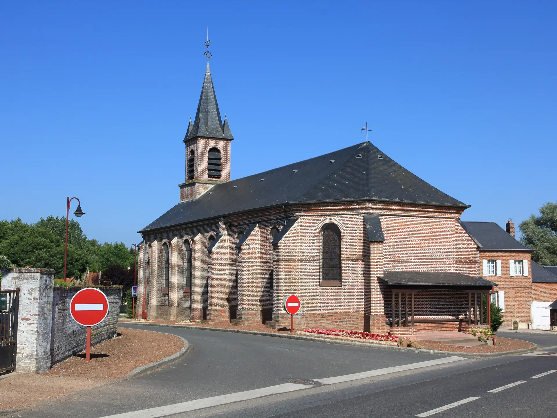 EGLISE SAINT JEAN-BAPTISTE - ESTREBOEUF 1