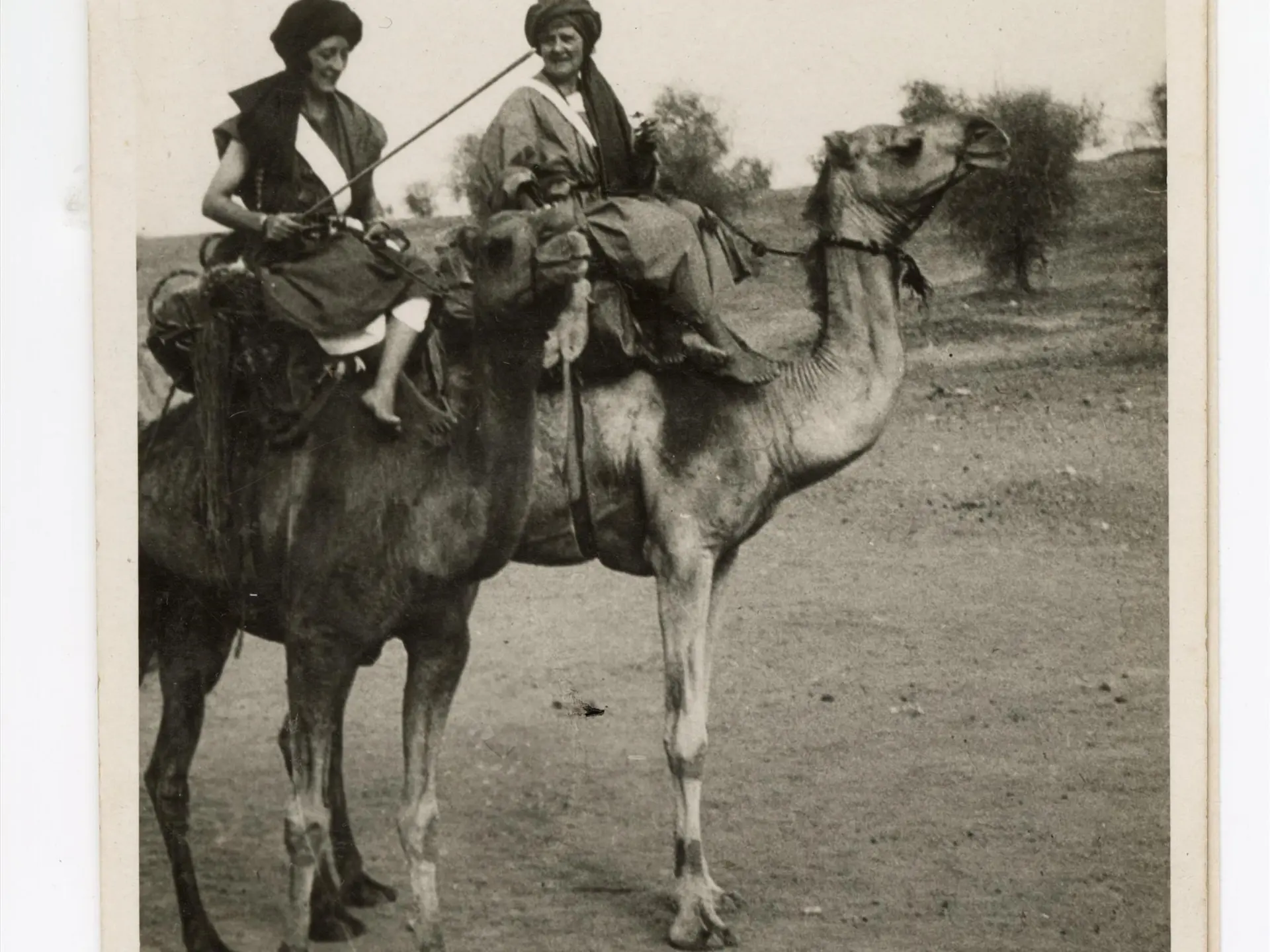 Odette du Puigaudeau et Marion Sénones en Mauritanie