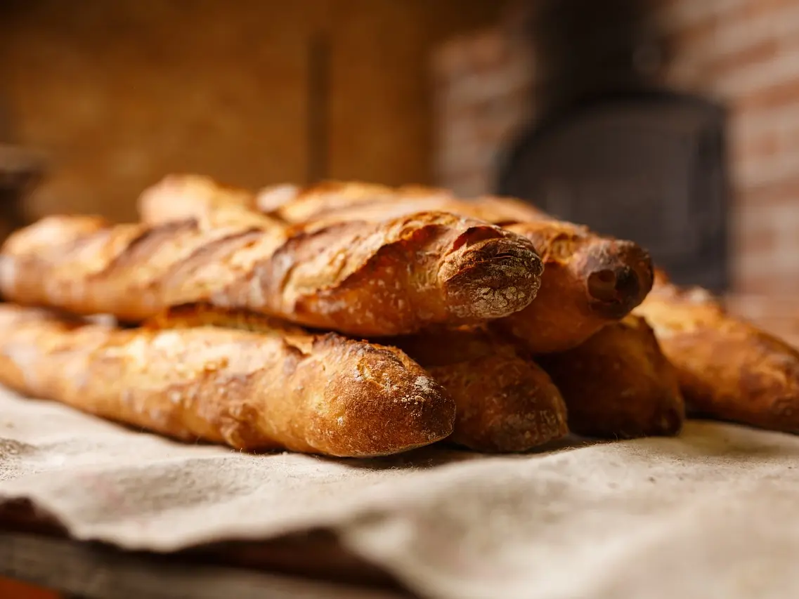 pain baguettes feu de bois_photo d-illustration-non contractuelle © Droits Réservés