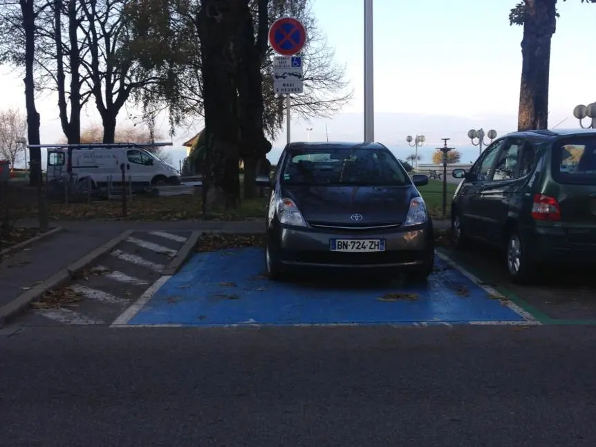 Photo Parking avenue d'Evian