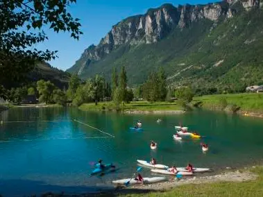 Plan d'eau, baignade, entrainement eau vive, L'Argentière-La Bessée