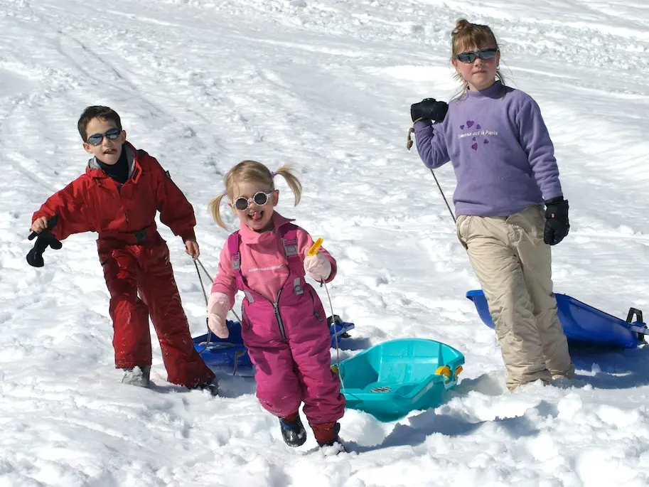 Piste de luge pour les petits
