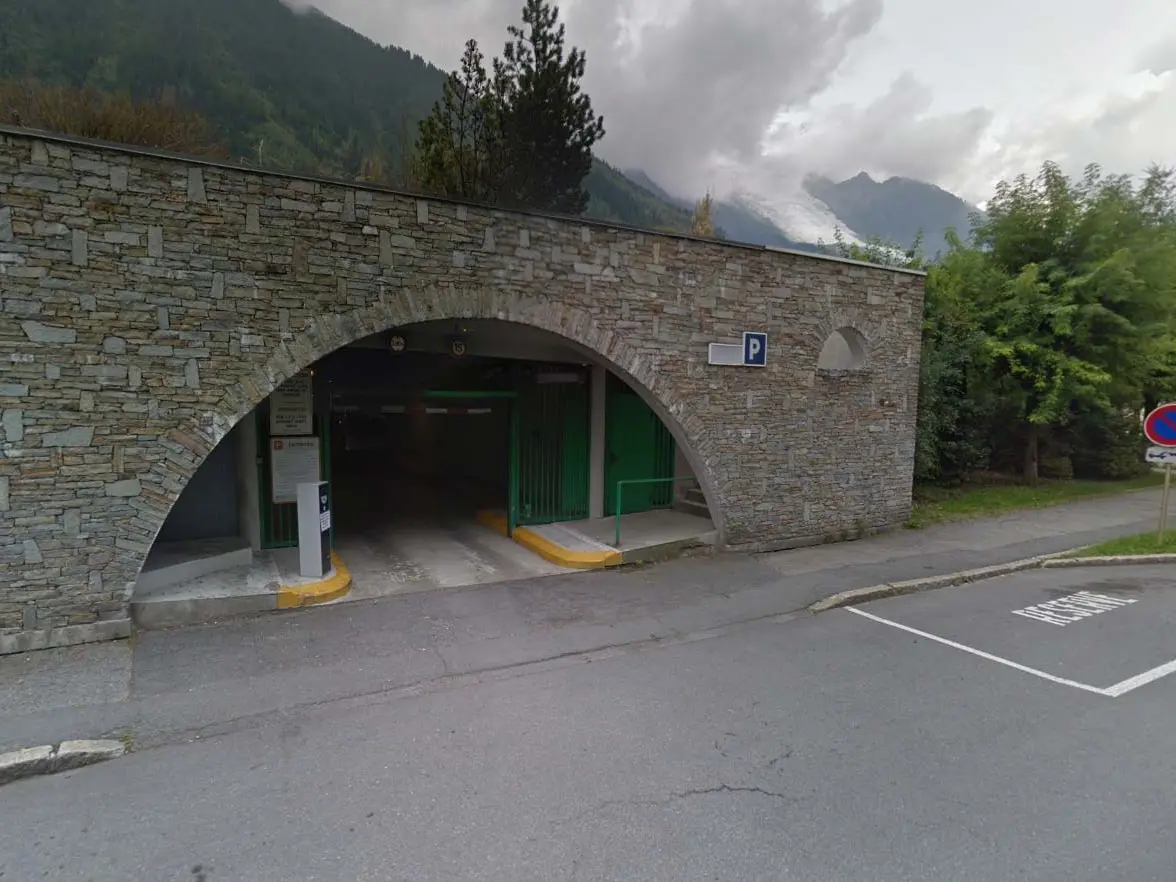 parking entreves chamonix