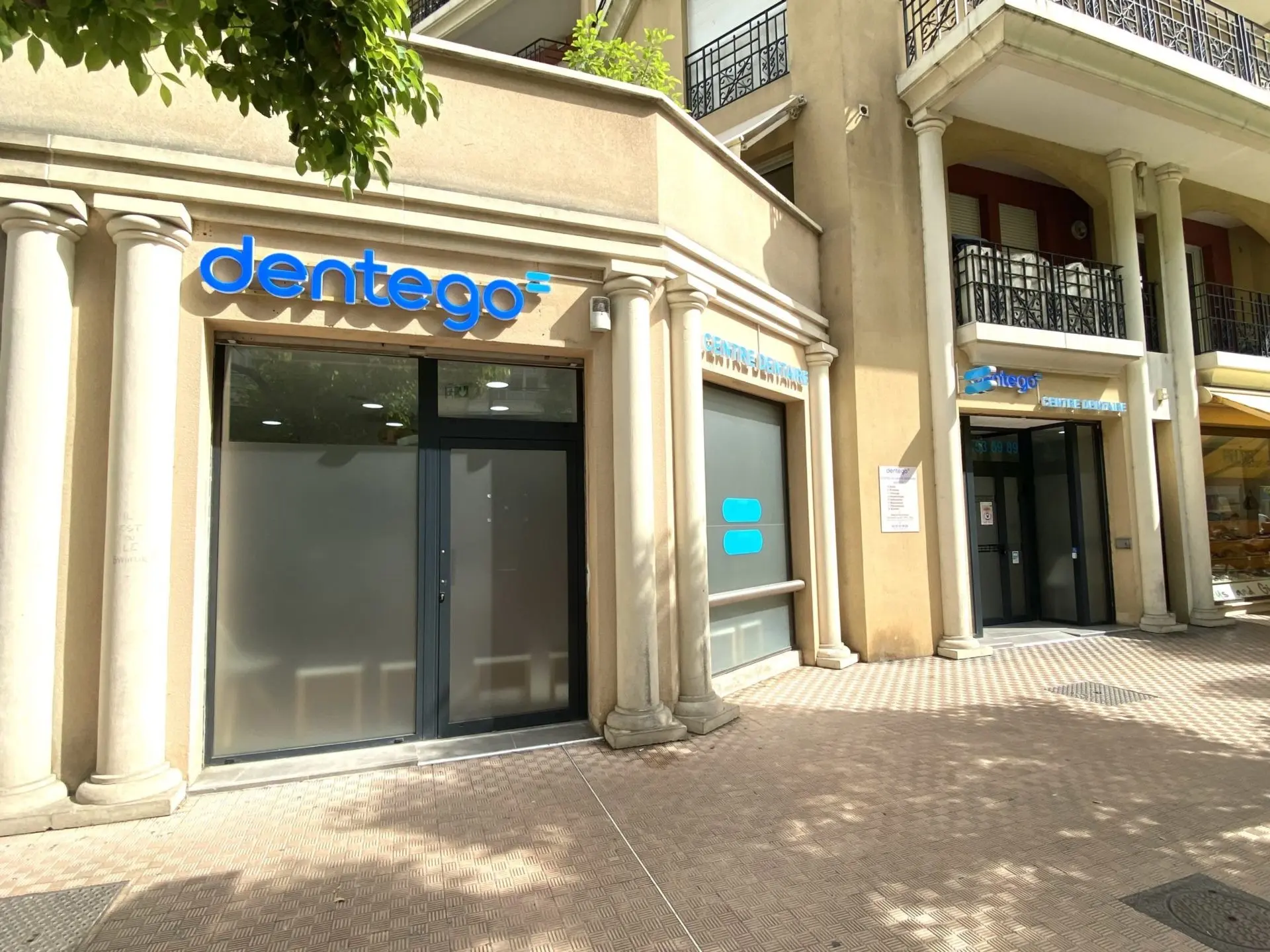 Entrée du centre