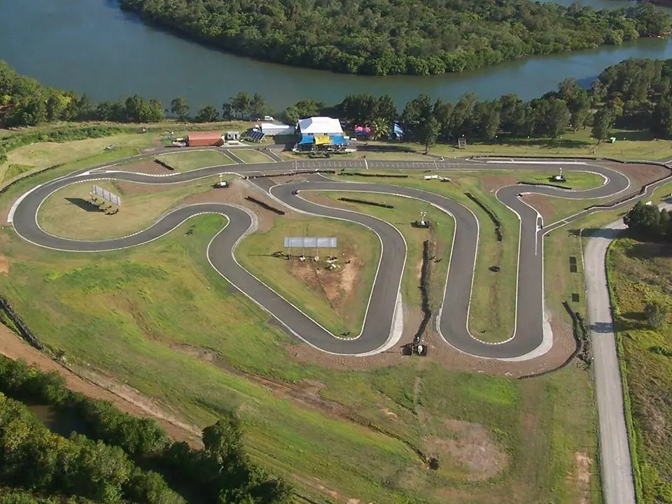 Vie aérienne du Karting de Nakutakoin