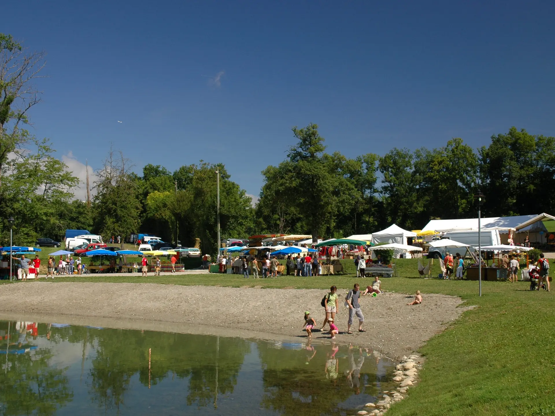 Le lac vert à Minzier
