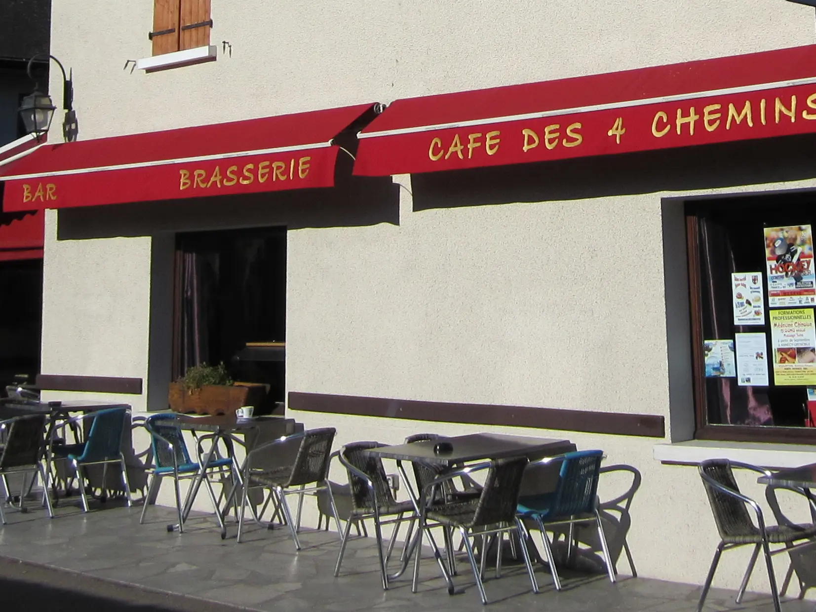 Halte aux 4 chemins près de la piste cyclable autour du Lac d'Annecy