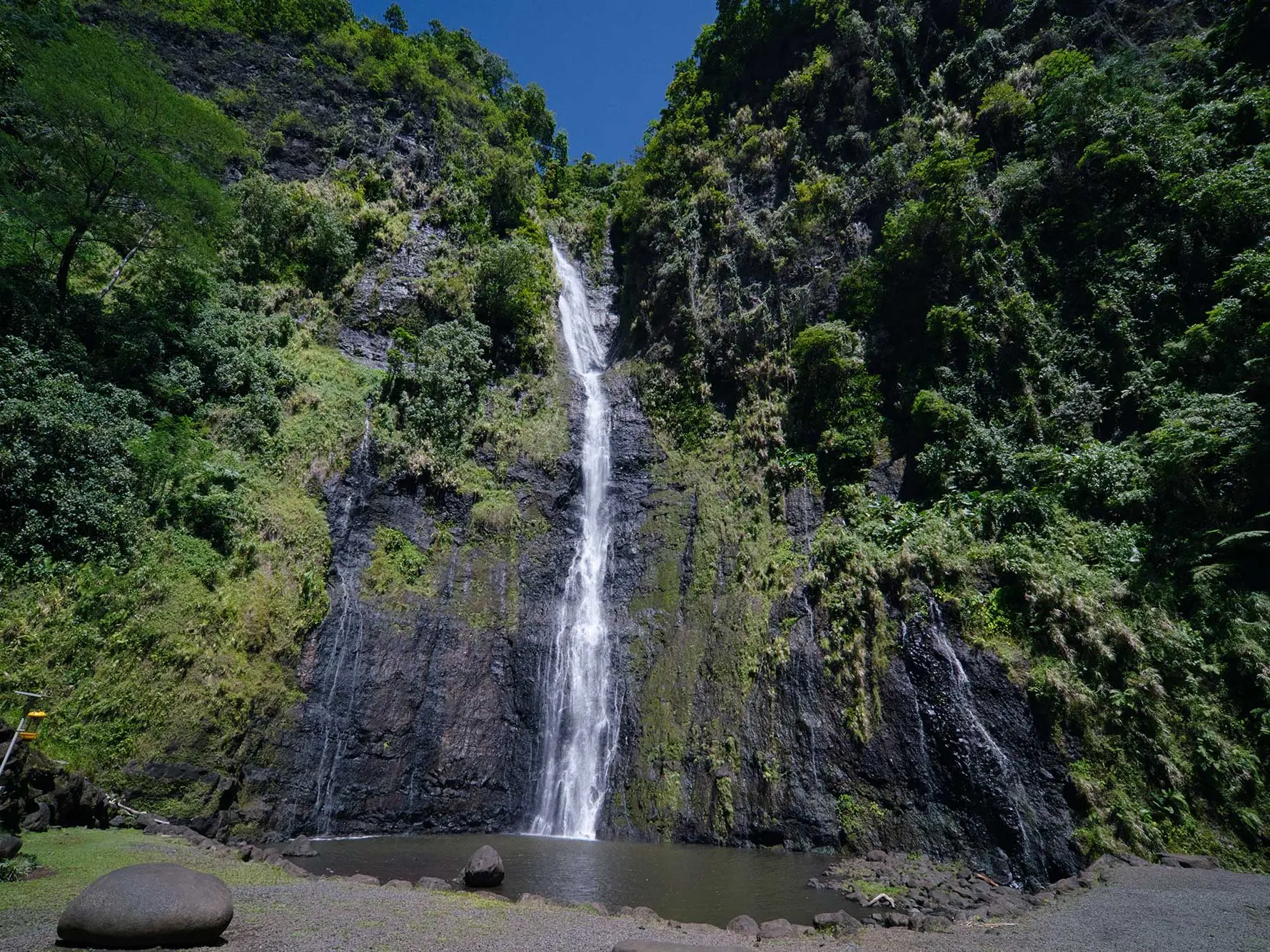 Tahiti   cascades Faarumai paysage