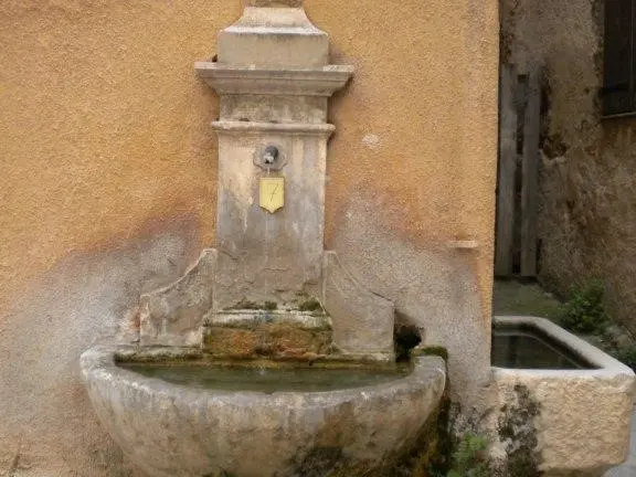 Fontaine de la bourgade