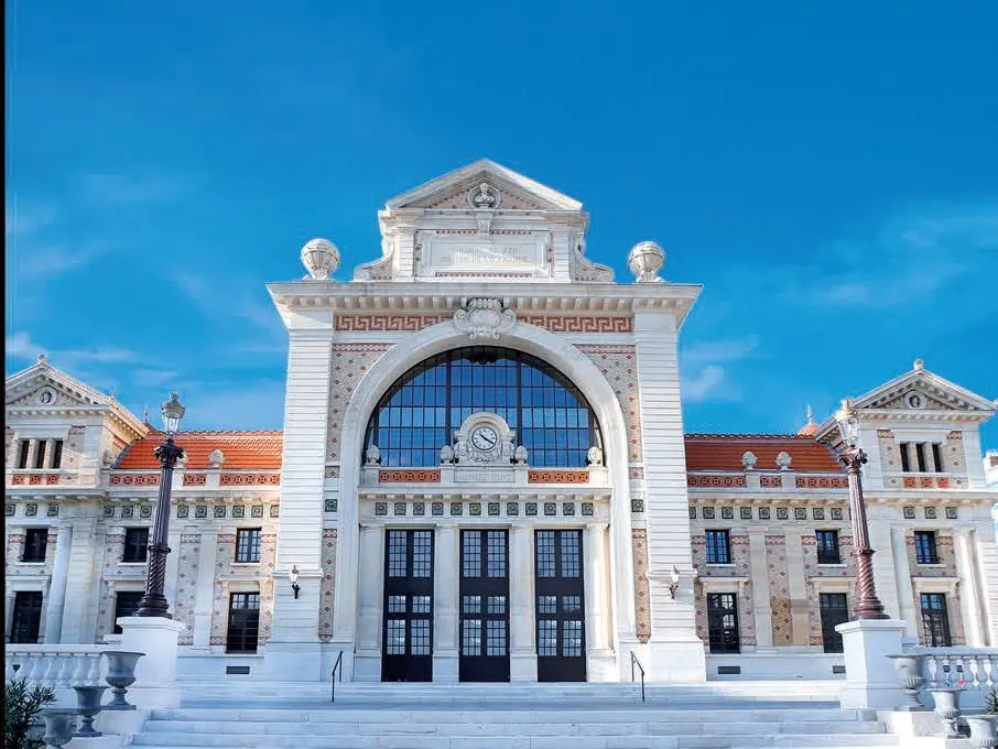Façade de la Bibliothèque Raoul Mille