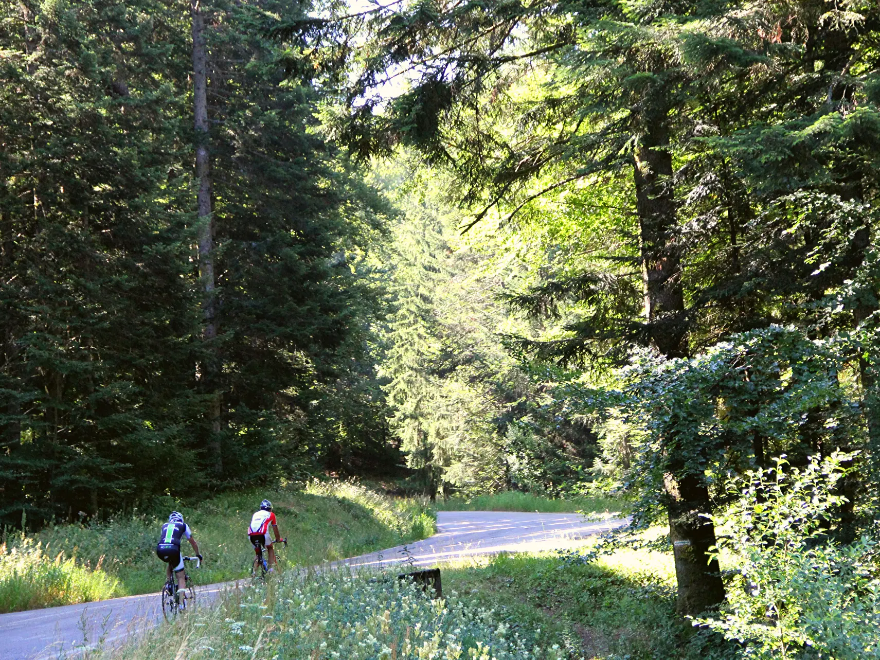 Chamrousse à vélo dans le massif de Belledonne, Alpes Isère