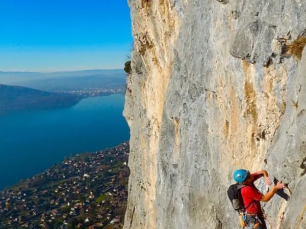 Escalade grande voie près d'annecy