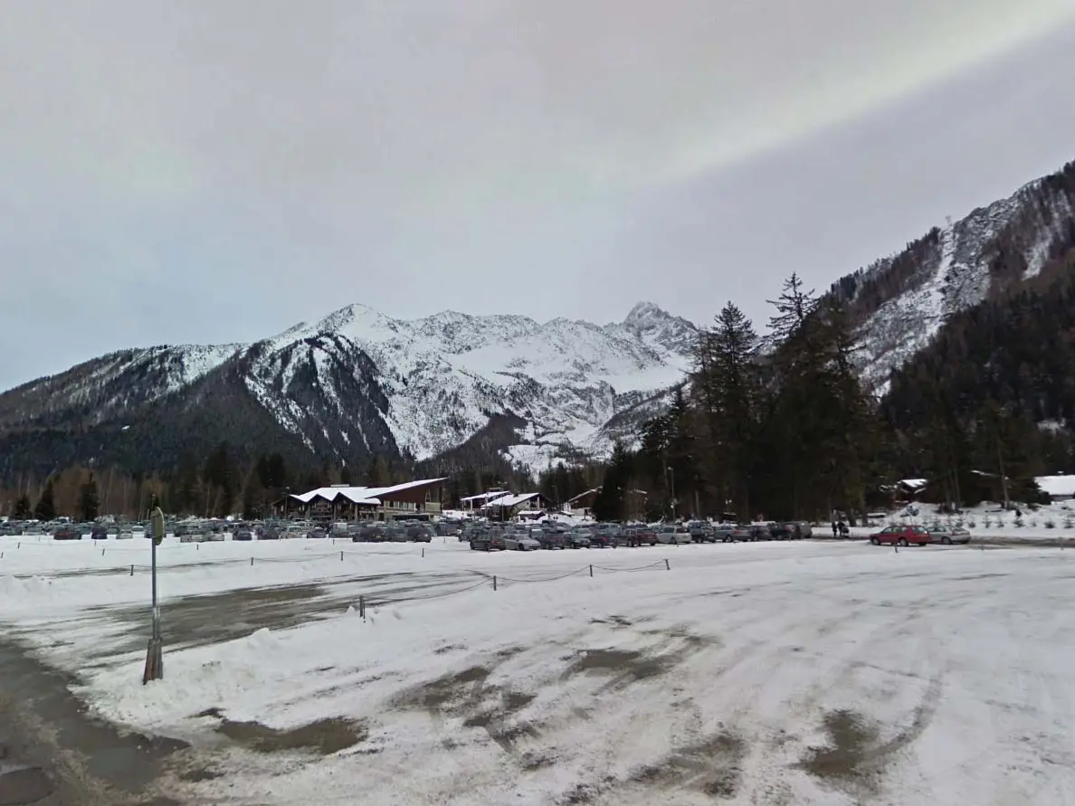 parking des grands montets argentière