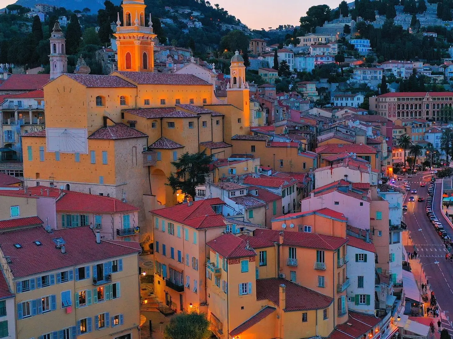 Basilique Saint-Michel au crépuscule, Vieille ville de Menton