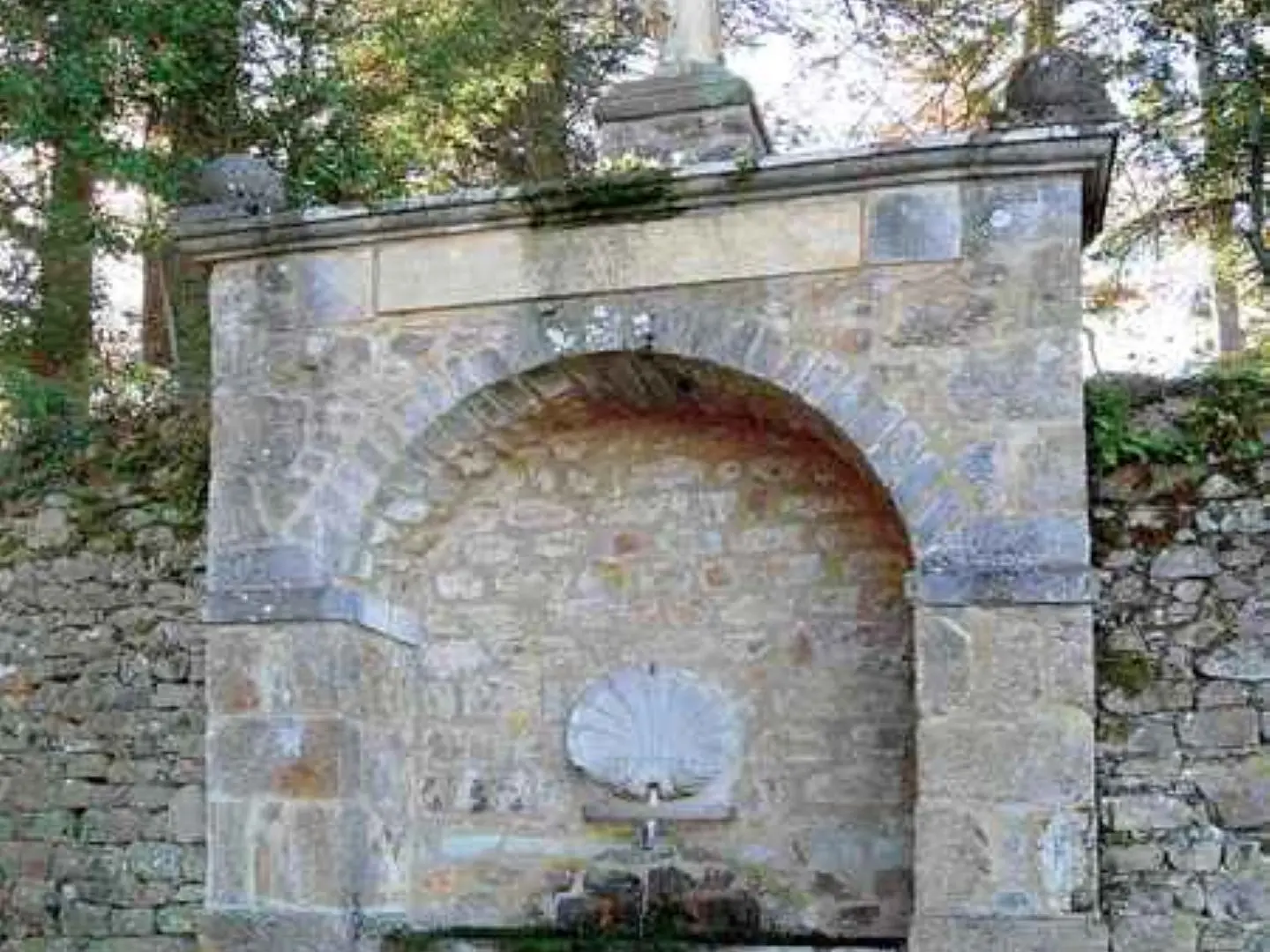Fontaine de la Vierge