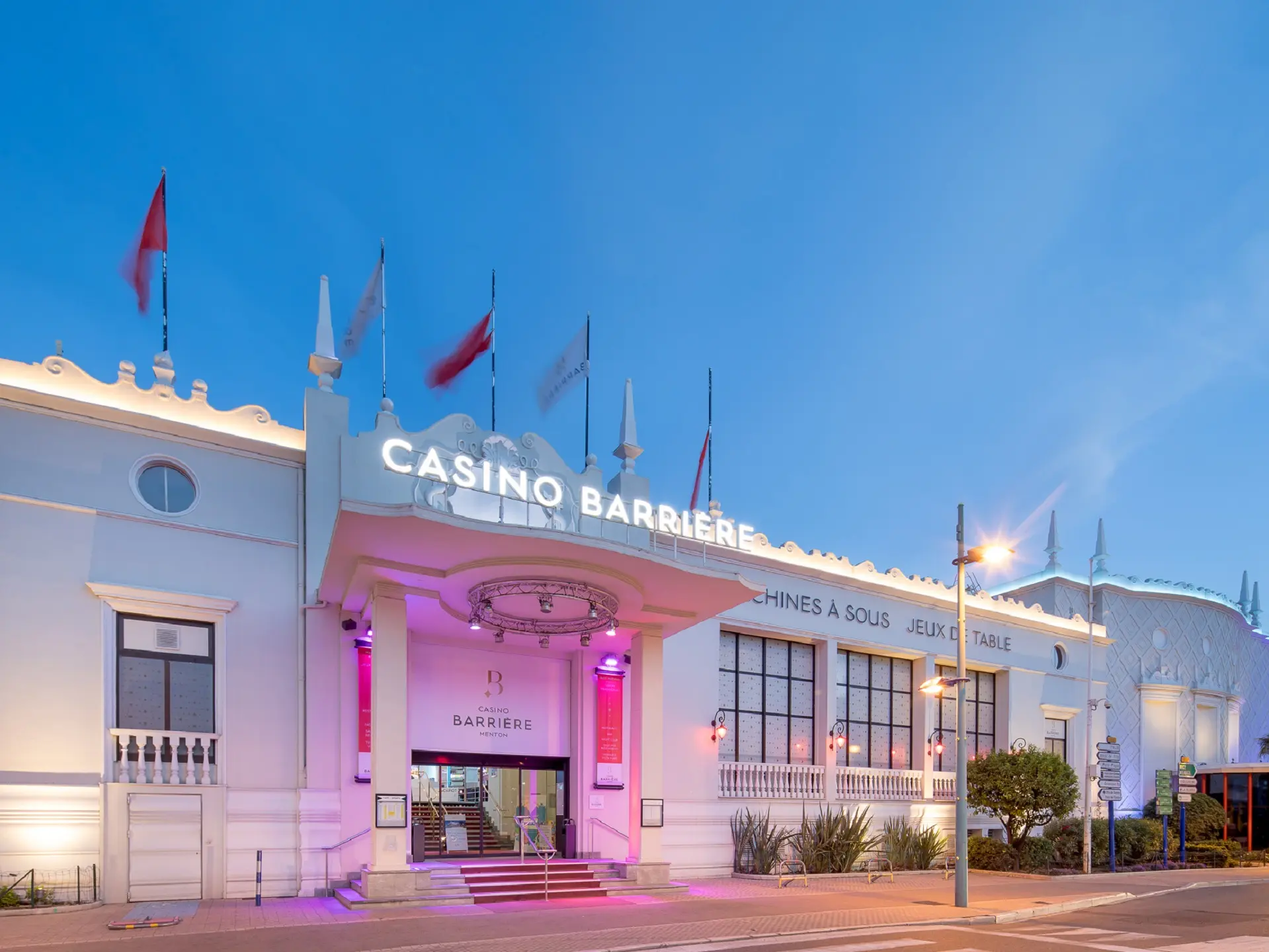 Façade et entrée du Casino