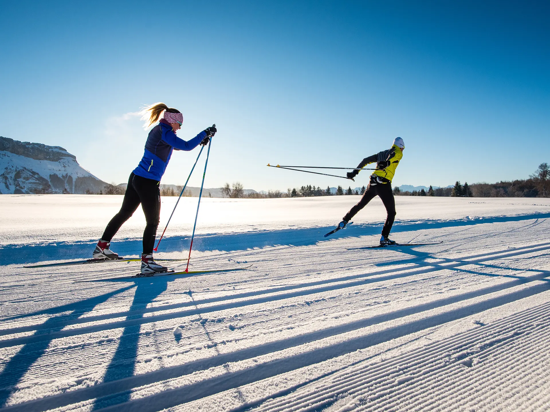 Ski nordique sur le plateau sud de la Féclaz avec vue sur le Margériaz