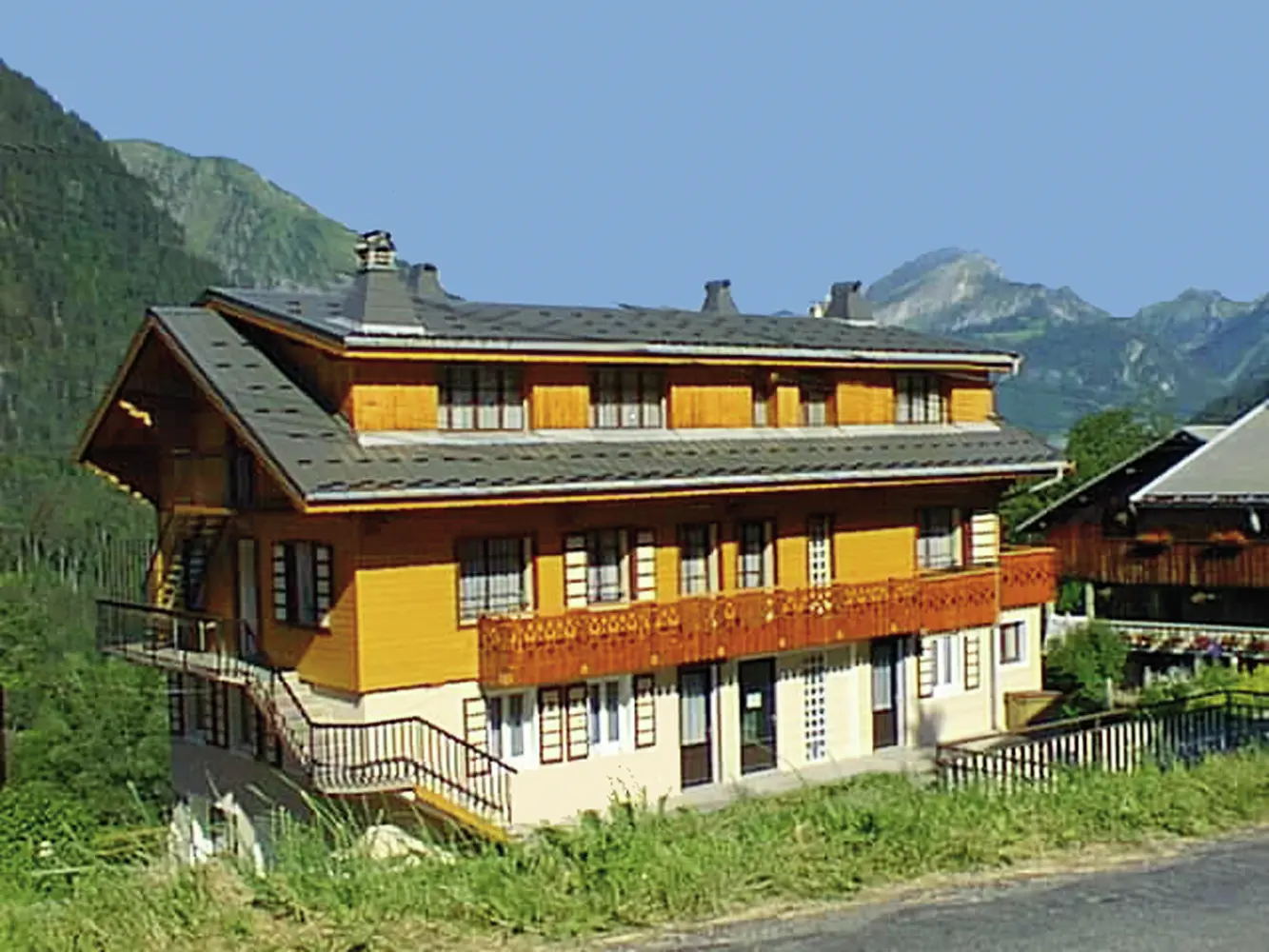 Le chalet la Colline aux Oiseaux en été