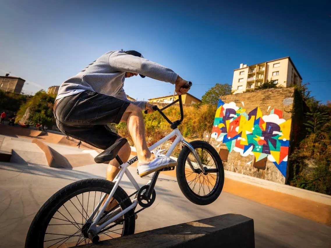 Skate Park - Hall in One