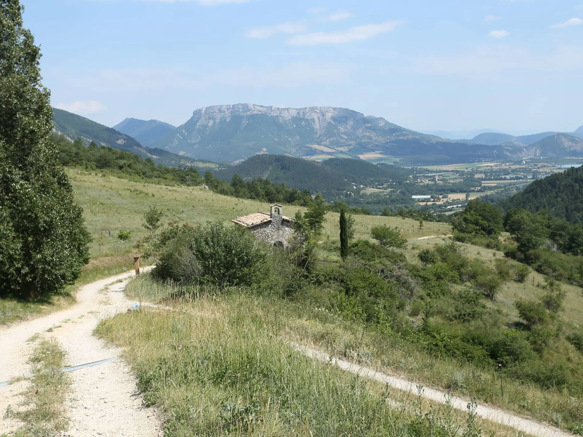 Chapelle de Saumane et vallée du Buëch