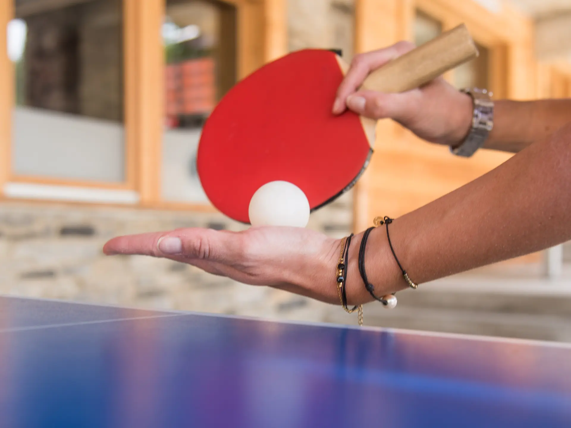 Ping pong à Risoul 1850 , tables accessibles en été