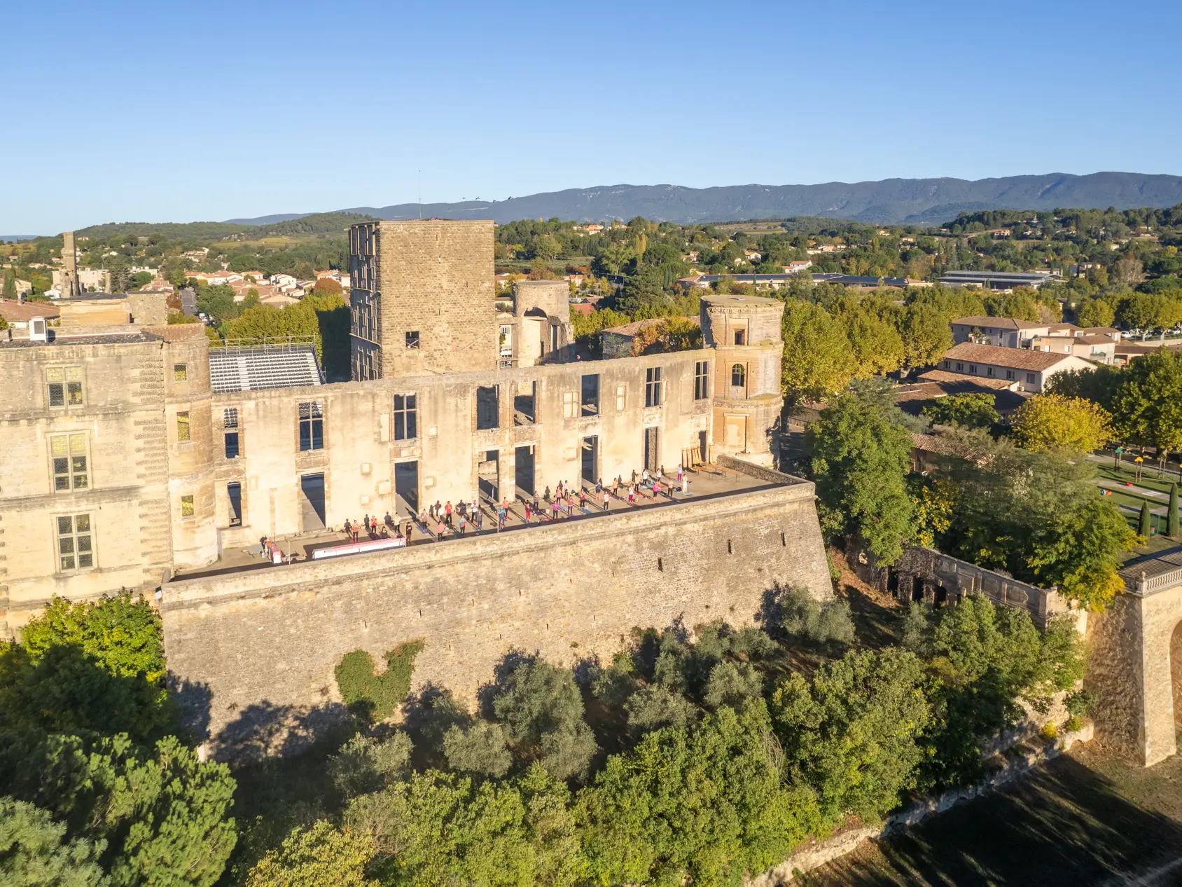 La Tour d'Aigues