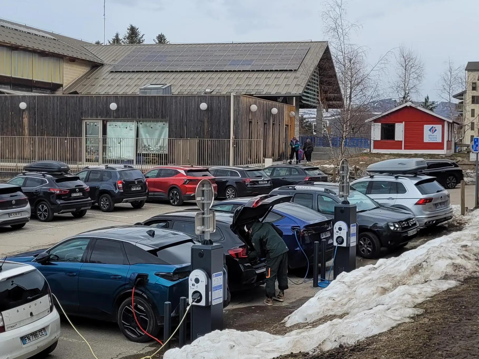 Borne de recharge pour véhicule électrique