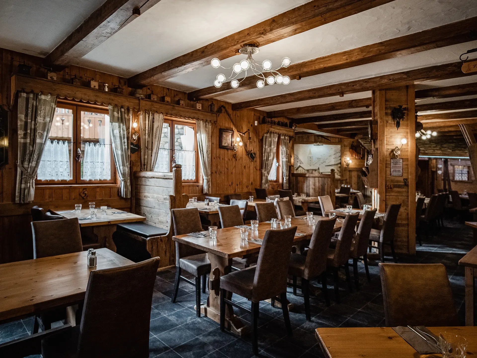 Salle intérieure_La Corniche