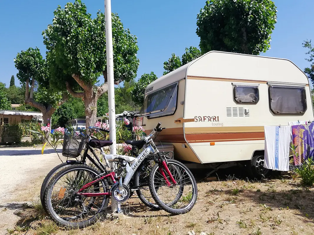 Camping du Lac - Besse s/Issole