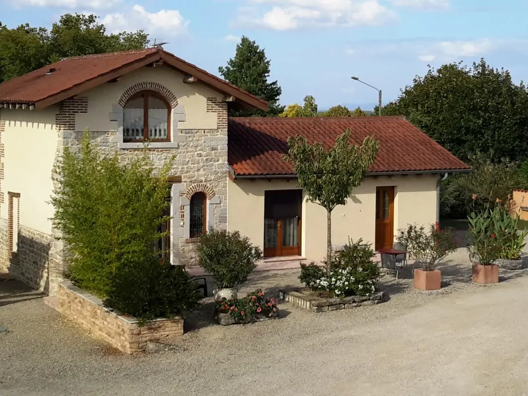 Bâtiment annexe - Chambres Rétro & Nature