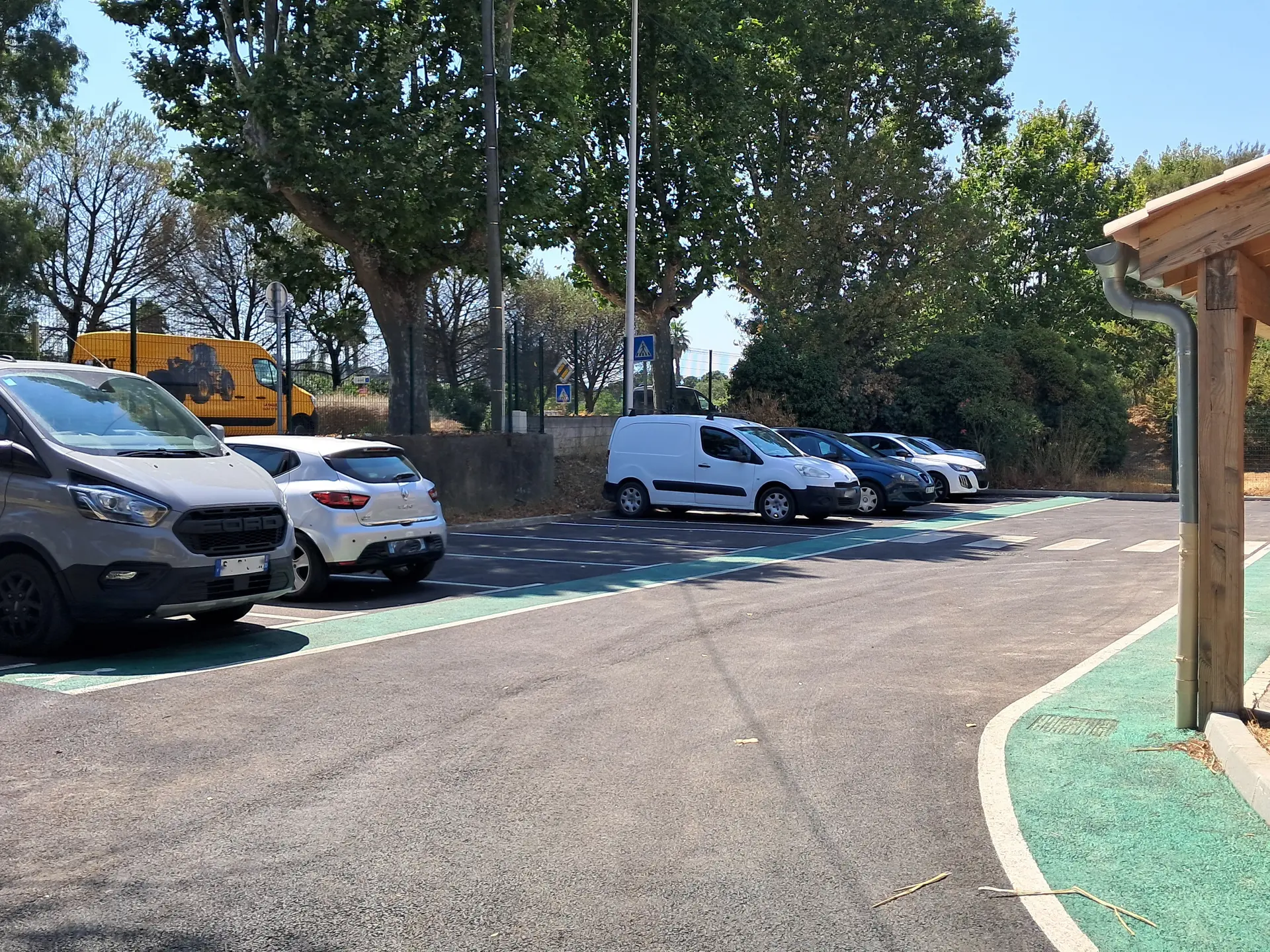 Parking mairie annexe_Cogolin