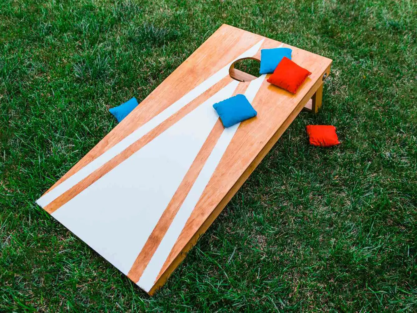 Planche de cornhole.