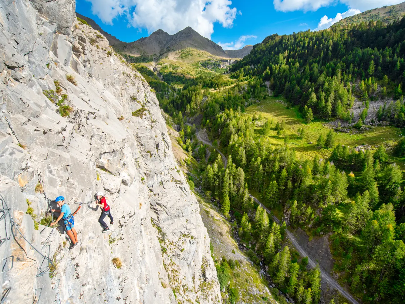 Via ferrata à Ancelle avec le Bureau des guides du Champsaur Valgaudemar