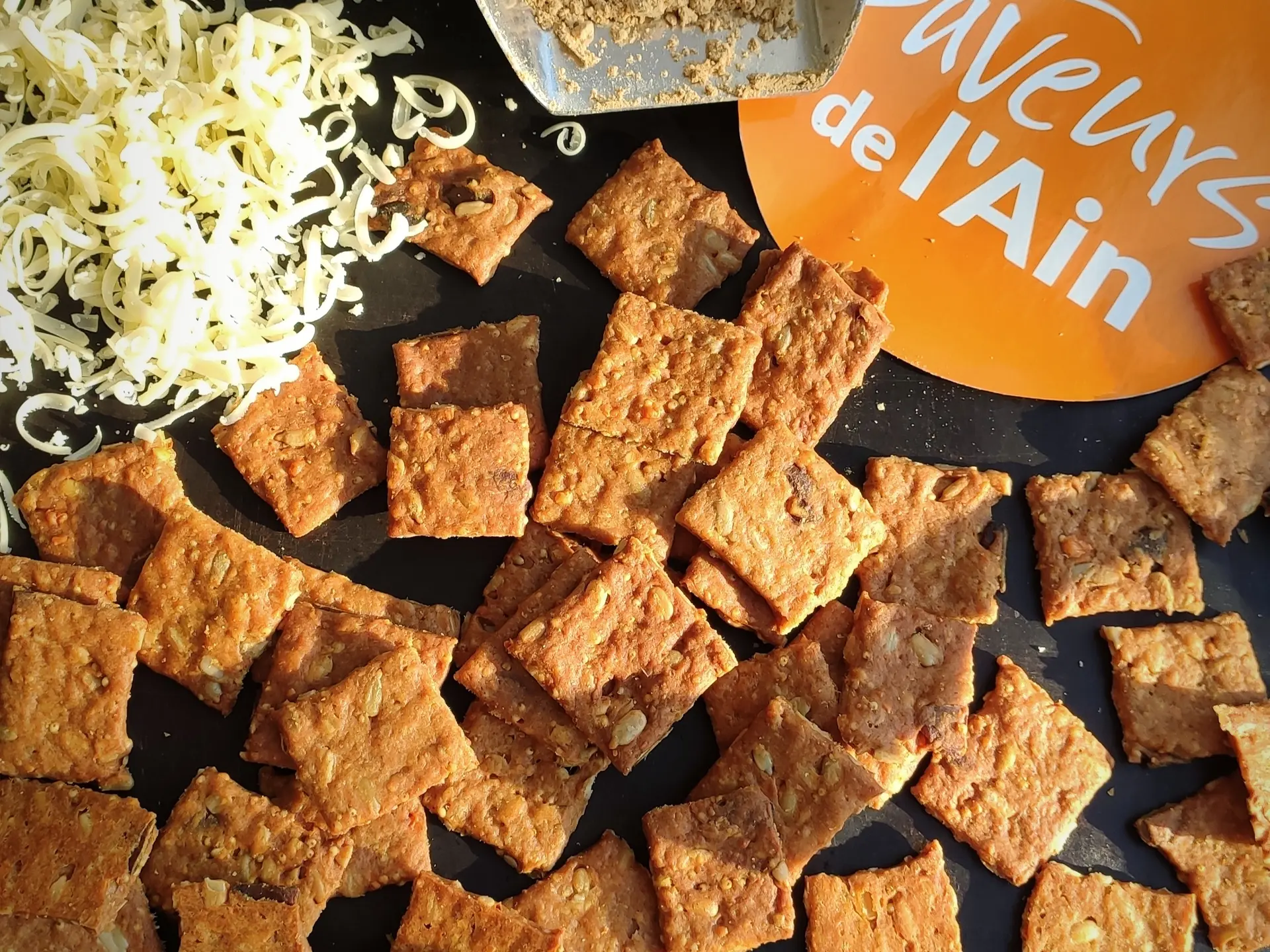 Crackers fromage farine de gaude de la dent du chat