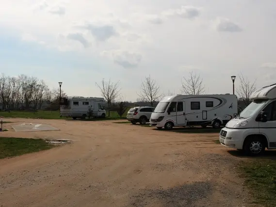 Aire de services intercommunale Le Cheix