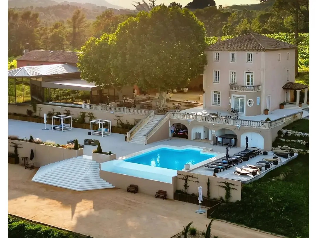 Piscine Vue aérienne