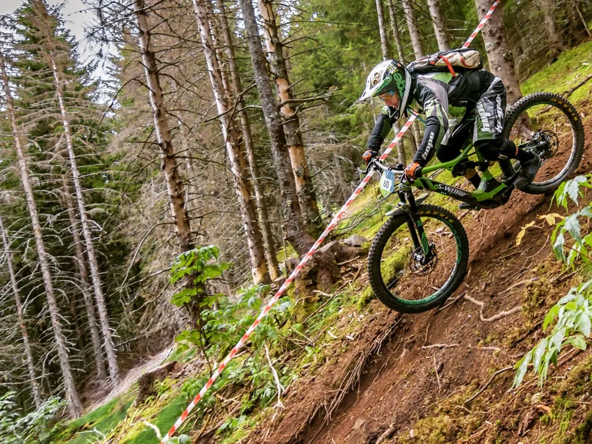 Cours de pilotage VTT descente