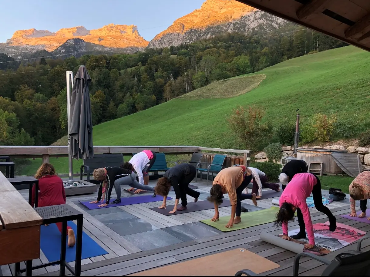 séance yoga en extérieur avec marilyne