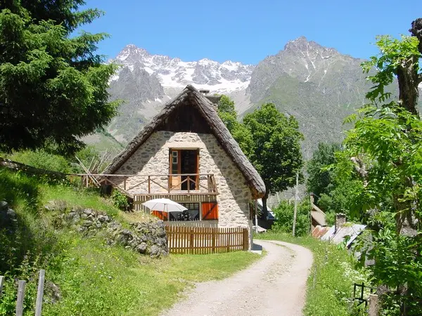 Hameau des Portes et son architecture traditionnelle