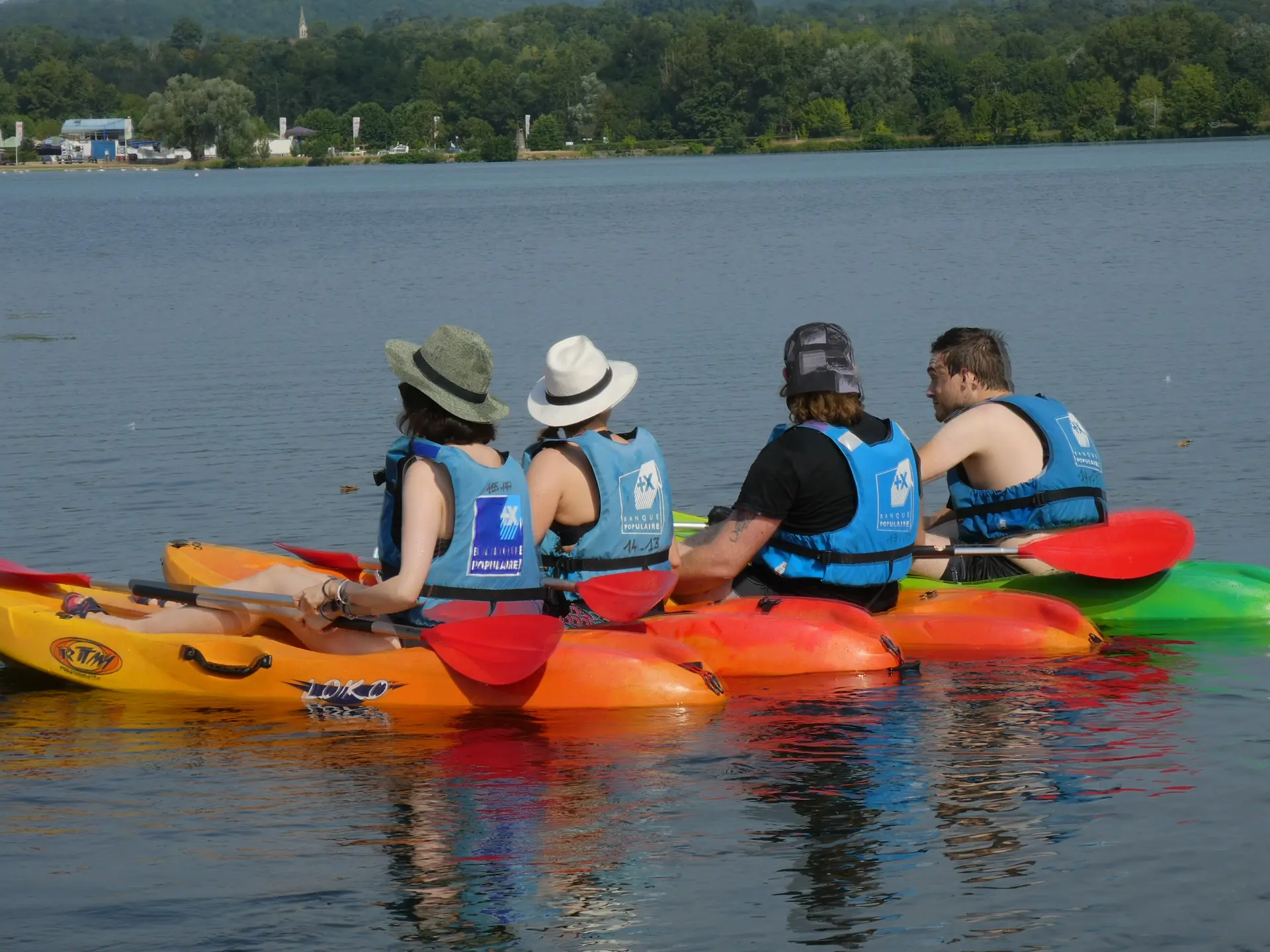 canoë sur rivière