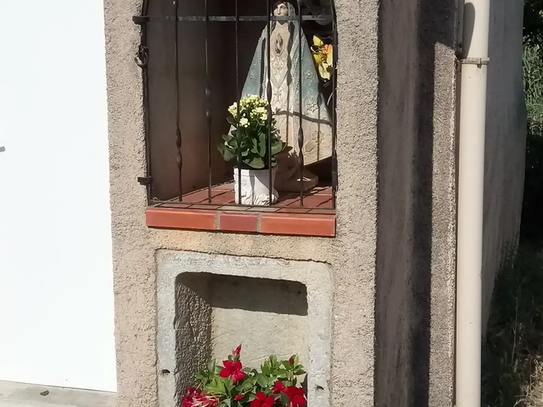 Oratoire du hameau Notre Dame des Maures - © OTI La Londe les Maures