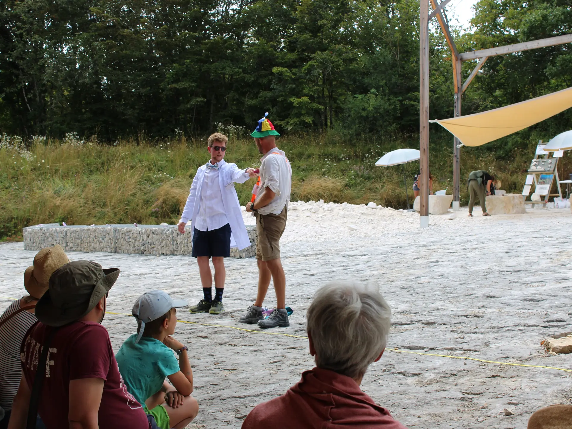 Animation du professeur Chronos à Dinoplagne