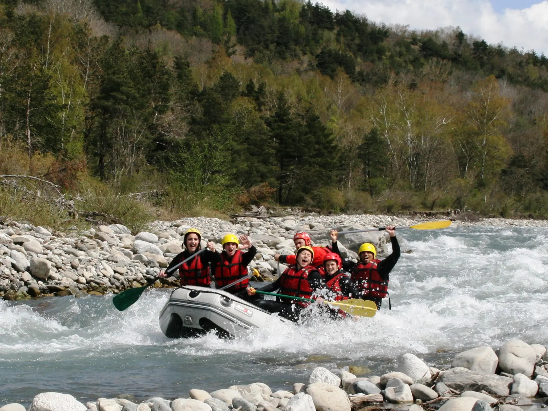 Raft dans le Champsaur avec Eau Vive Passion