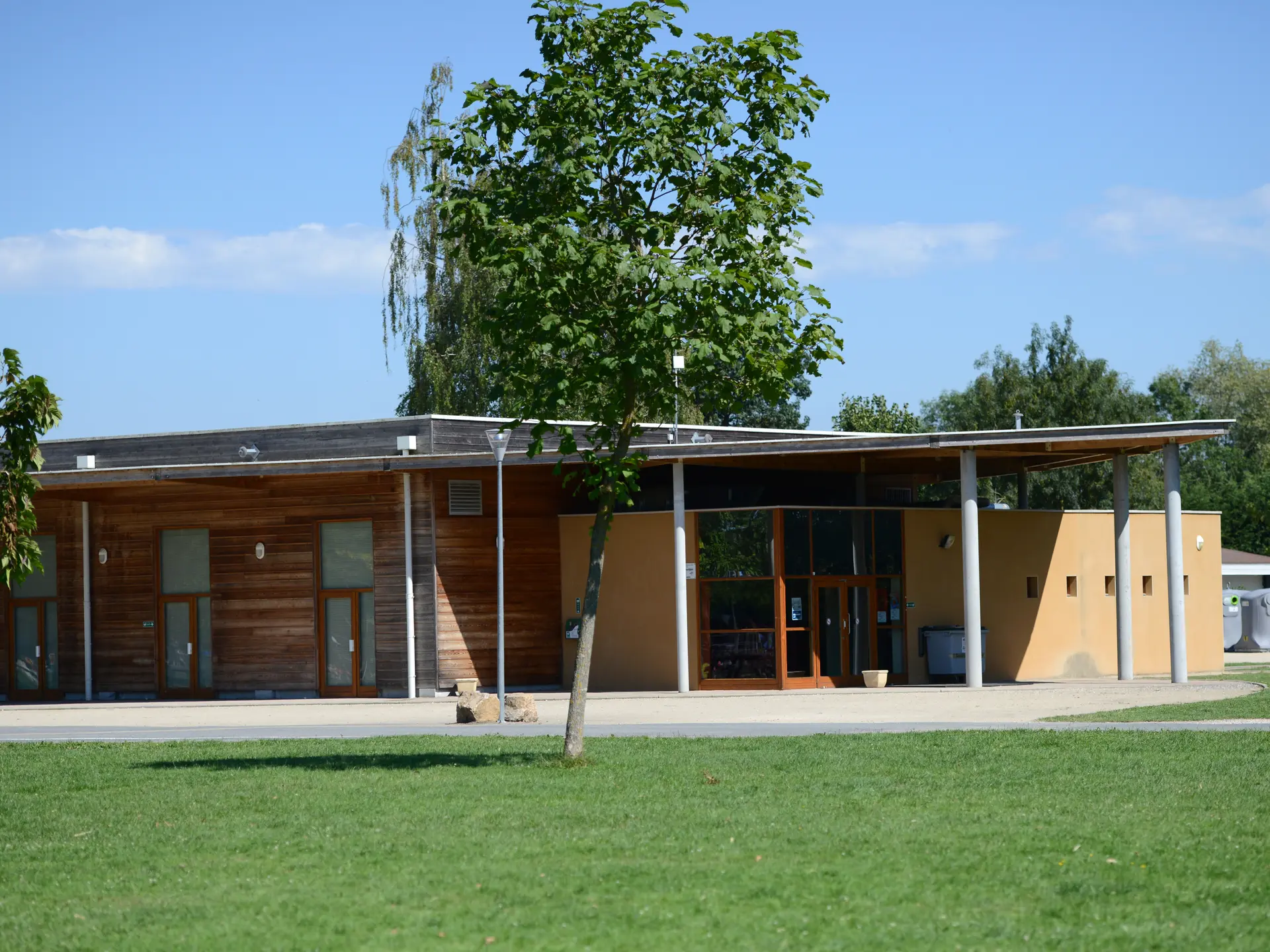 Vue extérieure de la Halle d'animation