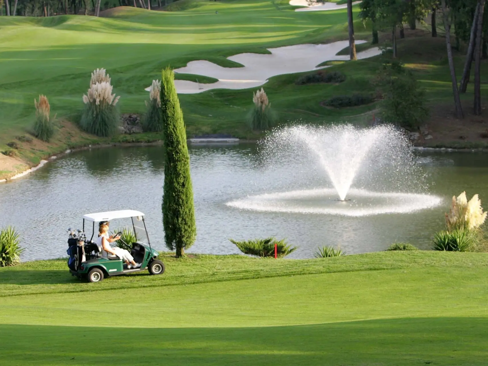 Fontaine parcours de golf du Royal Mougins Resort